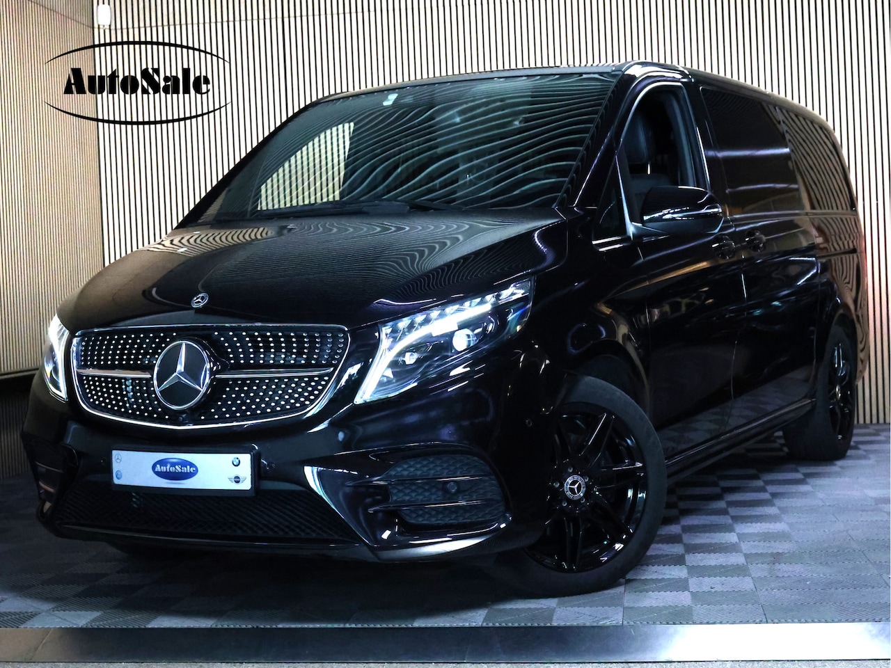 Mercedes-Benz V-klasse - 300d L2 Exclusive AMG Line MEMORY BURMESTER NAVI CLIMA 360CAM "24 - AutoWereld.nl