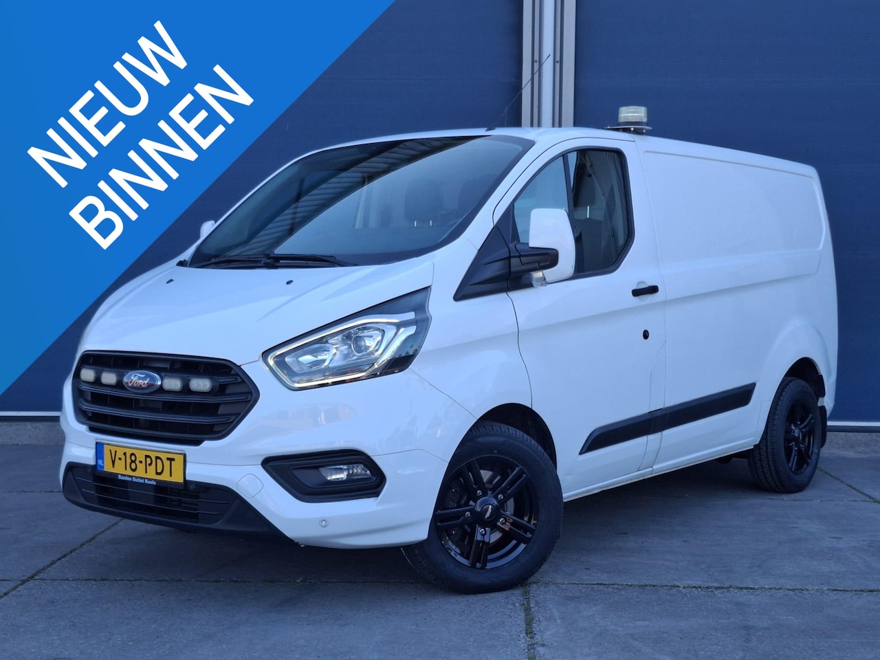 Ford Transit Custom - 340 2.0 TDCI L1H1 Trend AIRCO / CRUISE CONTROLE / 3 ZITS / TREKHAAK / EURO 6 - AutoWereld.nl
