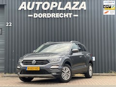 Volkswagen T-Roc - 1.5 TSI Style DSG|ACC|PDC|CARPLAY|NAVI|