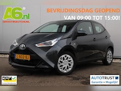 Toyota Aygo - 1.0 VVT-i x-play Automaat Carplay Android/Navigatie Achteruitrijcamera Airco LED