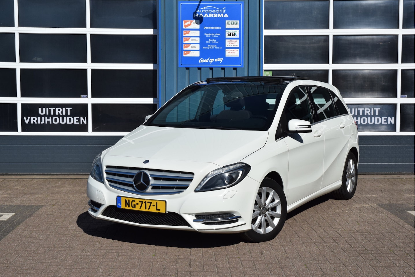 Mercedes-Benz B-klasse - 180 Prestige Panoramadak Navi - AutoWereld.nl