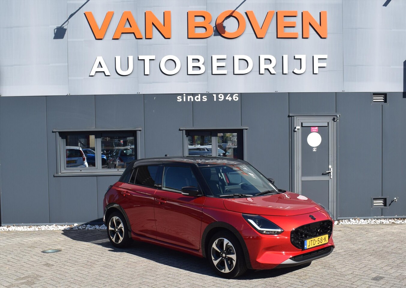 Suzuki Swift - 1.2 Smart Hybrid 81pk Style Red and Black Edition - AutoWereld.nl