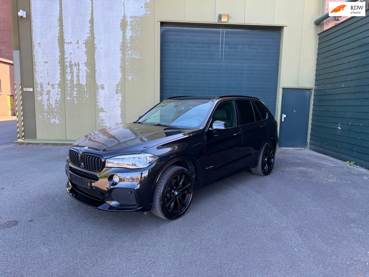 BMW X5 - XDrive40e iPerformance M Sport l HUD l PANO l 360 l LEDER MEMORY - AutoWereld.nl