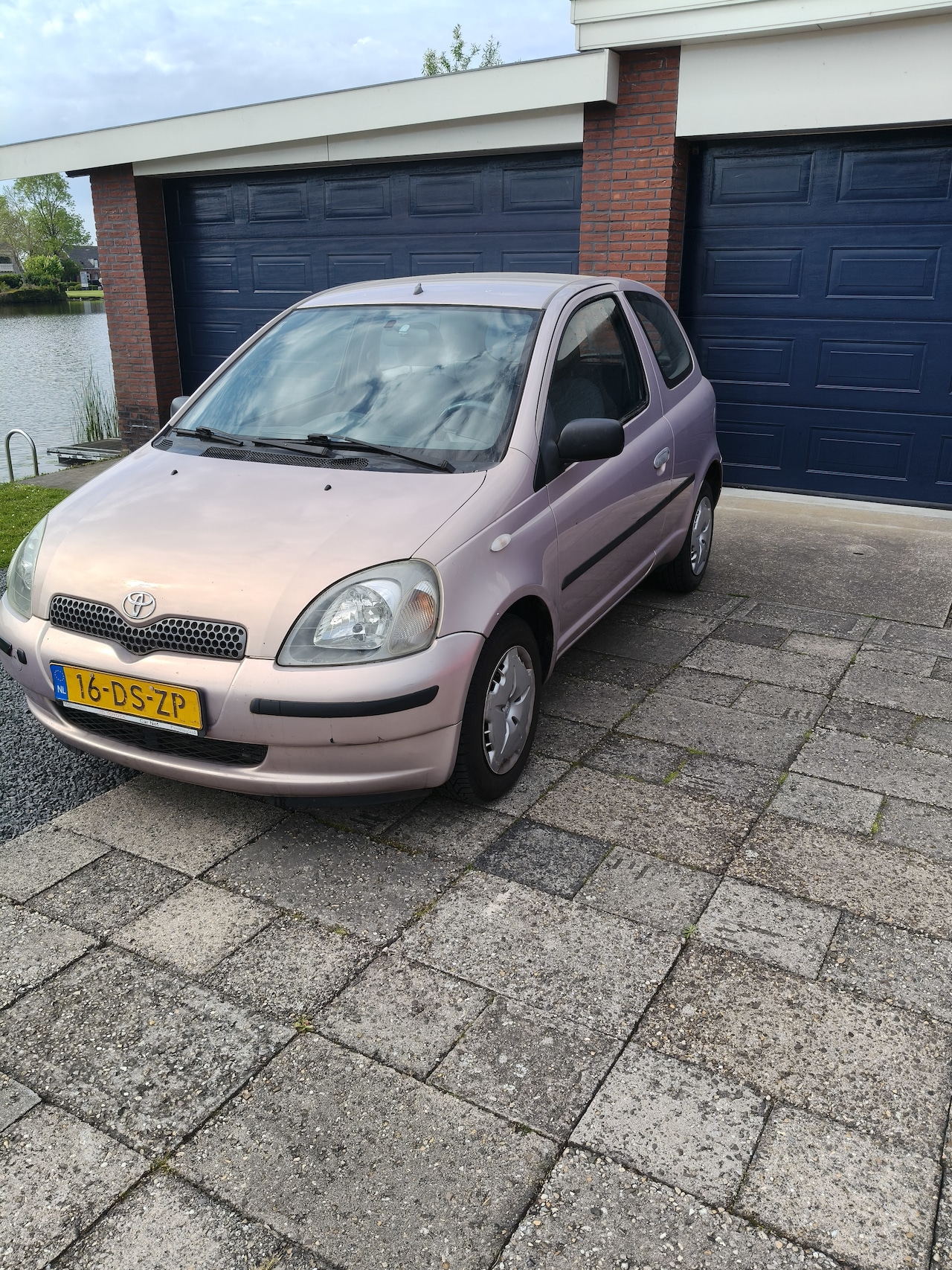 Toyota Yaris - 1.3-16V VVT-i Luna - AutoWereld.nl