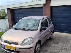 Toyota Yaris - 1.3-16V VVT-i Luna