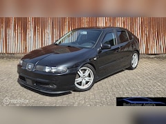 SEAT Leon - 1.8-20VT Topsport | Schroefset | APK 06-27 | Airco