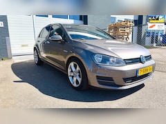 Volkswagen Golf - 1.6 TDI Comfortline BlueMotion | Airco | Navigatie | LM Velgen