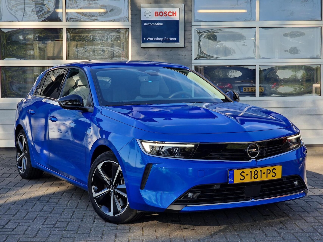 Opel Astra - 1.6 Hybrid Business Elegance|ACC|Virtual-cockpit|Trekhaak|LED|Carplay|Camera|22.447KM| - AutoWereld.nl
