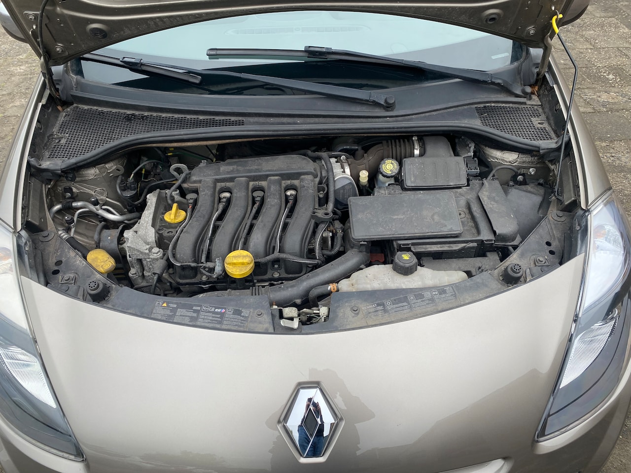 Renault Clio - 1.6  Night & Day afleveringsklaar !!!