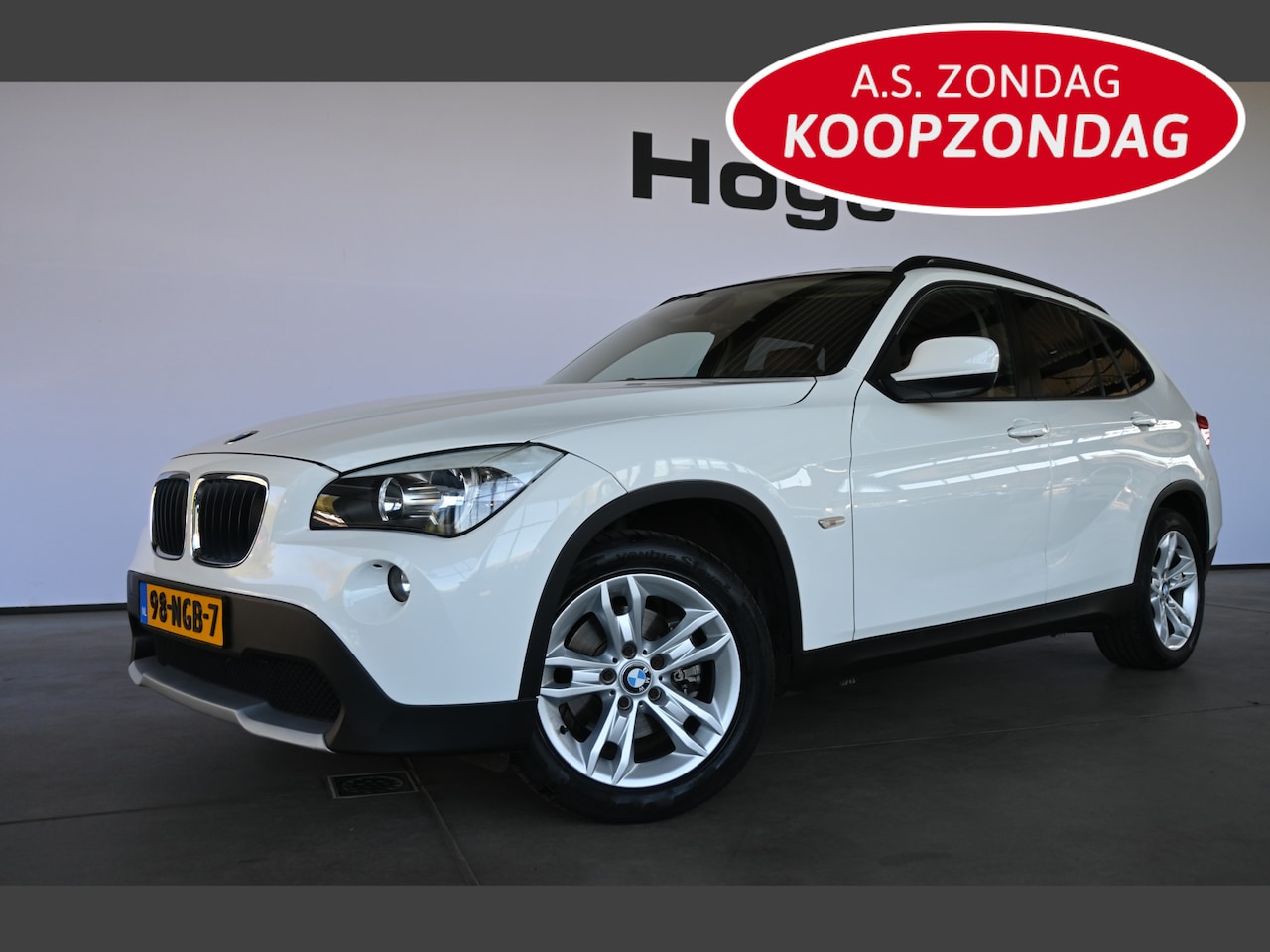 BMW X1 - sDrive18i Executive Automaat Navigatie Stoelverwarming Goed Onderhouden! Inruil Mogelijk! - AutoWereld.nl