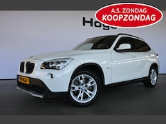 BMW X1 - sDrive18i Executive Automaat Navigatie Stoelverwarming Goed Onderhouden Inruil Mogelijk