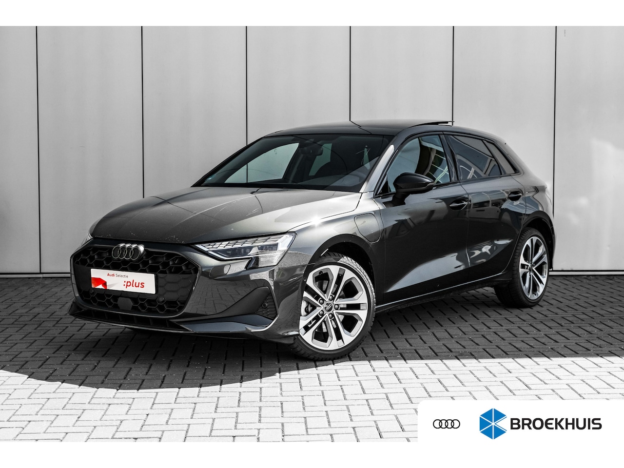 Audi A3 Sportback - 40 TFSI e Advanced edition 204PK | Panorama Dak | Matrix LED Koplampen | Camera Achter | O - AutoWereld.nl