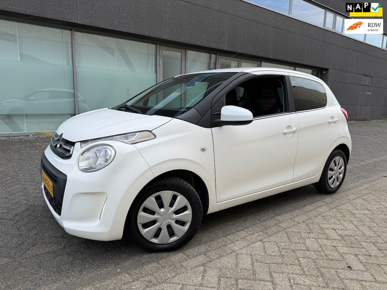 Citroën C1 - 1.0 e-VTi Style Edition AIRCO BJ 7-2015 APK 4-2027 - AutoWereld.nl