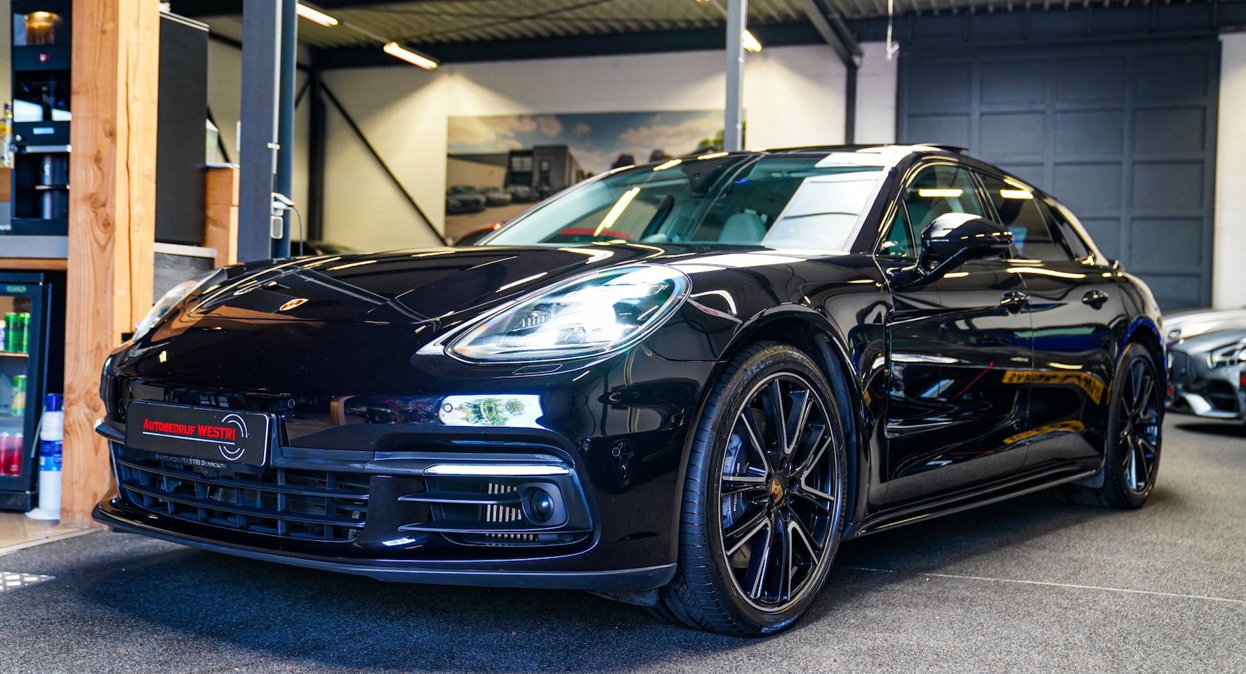 Porsche Panamera Sport Turismo - 2.9 4 E-Hybrid | Sport Chrono | Panorama | Sport uitlaat | Luchtvering | Spoiler | Bose - AutoWereld.nl