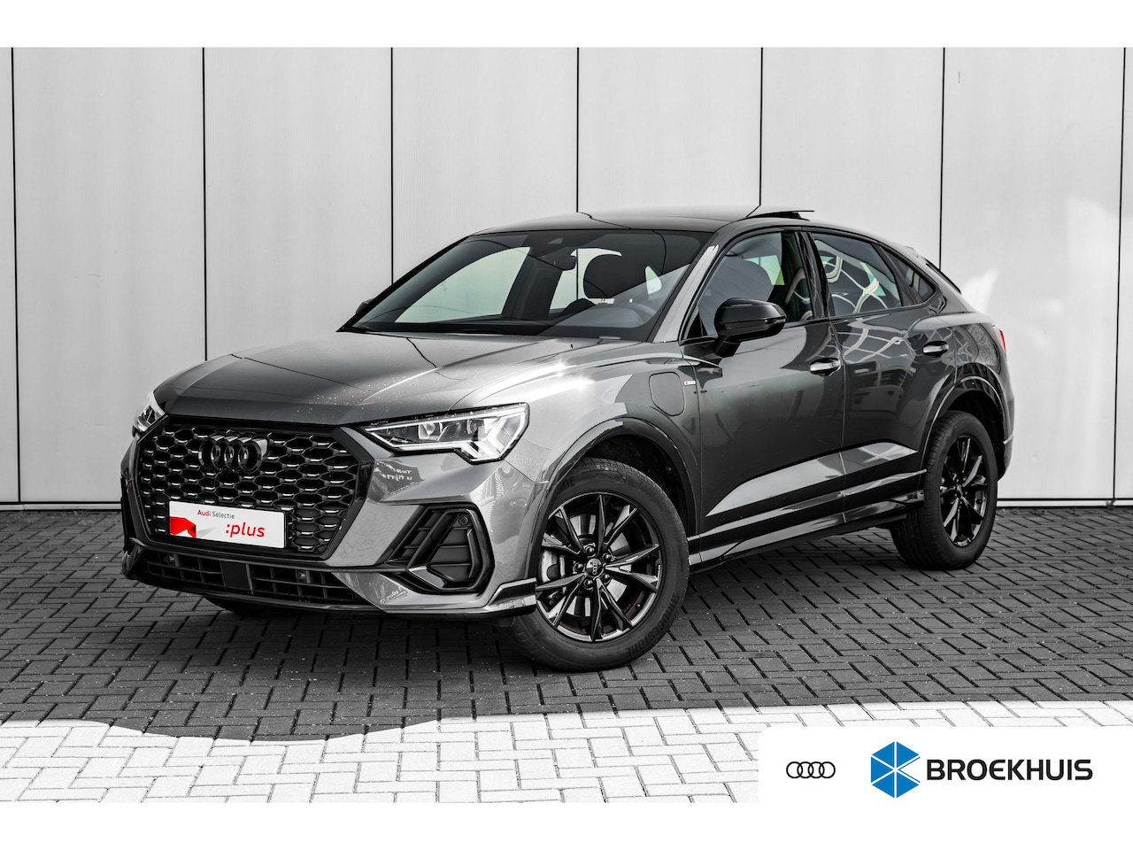 Audi Q3 Sportback - 45 TFSI e S Edition 245 PK | Panoramadak | Lederen Bekleding | Stoelverwarming Voor | Park - AutoWereld.nl