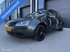 Volkswagen Golf - 1.6 FSI Comfortl Business 2006(CARPLAY)