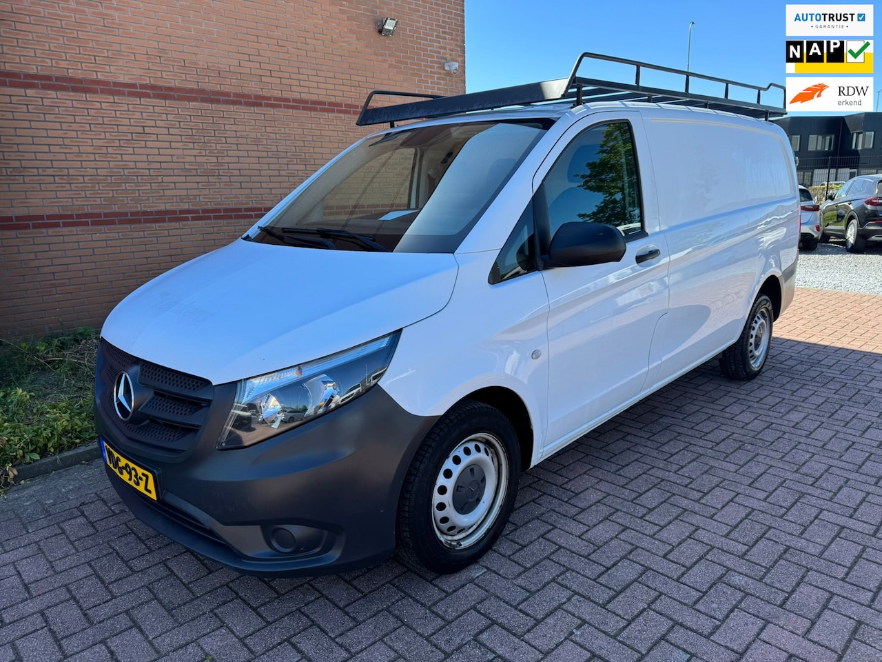 Mercedes-Benz Vito - 111 CDI Functional Lang 111 CDI Functional Lang, L2H1, Euro 6, Inbouw, Imperiaal, 3 Zits, - AutoWereld.nl