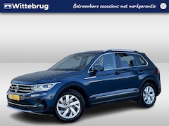 Volkswagen Tiguan - 1.5 TSI Elegance / Navigatie / App connect / Camera / Parkeer sensoren V+A / LED / Lichtme