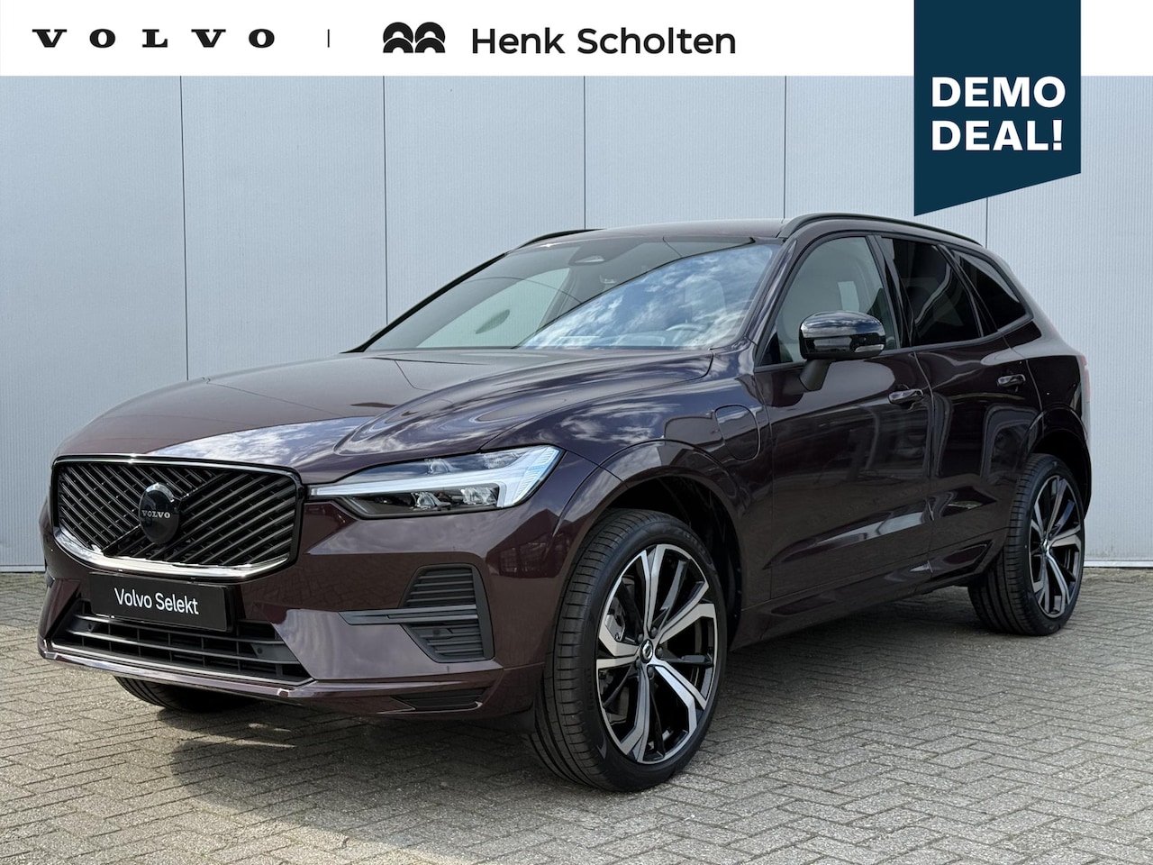 Volvo XC60 - T6 Plug-in hybrid AWD AUT8 350PK Essential Dark | Nordico bekleding | Driver Assist Pack | - AutoWereld.nl