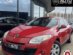 Renault Mégane - 1.5 dCi Sélection Business | Dealeronderhouden | Nieuwe APK | Nette Staat | Trekhaak | Cru