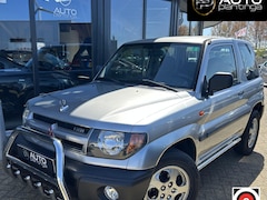 Mitsubishi Pajero Pinin - 2.0 GDI GL 129PK | UNIEK | Nette Staat | AUTOMAAT | 4X4 | NL AUTO | Trekhaak | Airco | APK