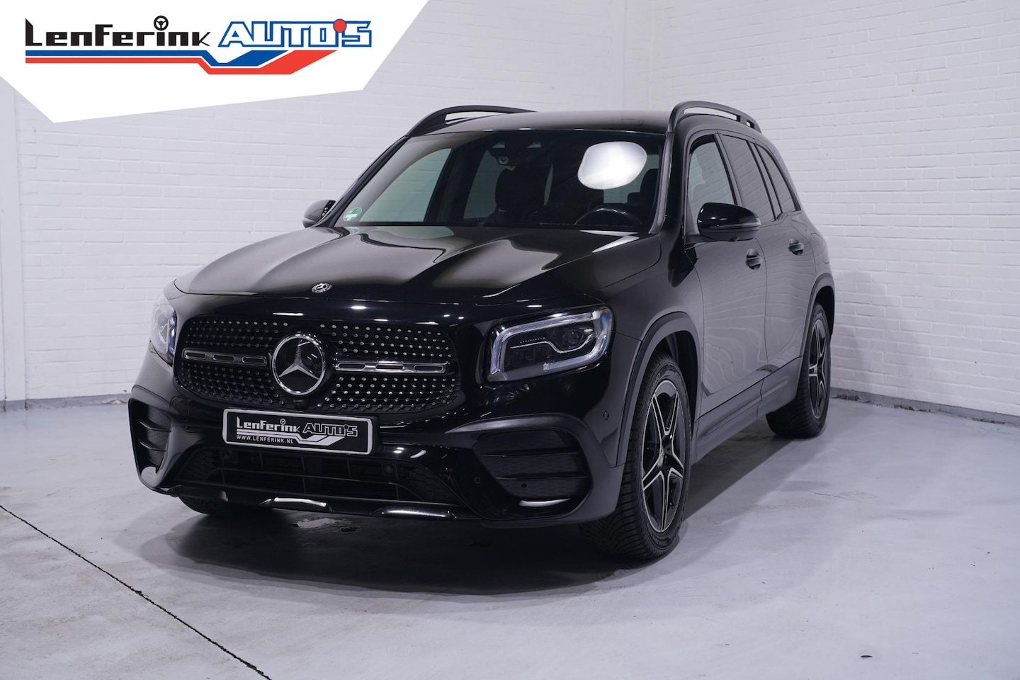 Mercedes-Benz GLB - GLB 220 d 4MATIC DCT AMG-Line navigatie ledverlichting 19"-lmv lederen-bekleding 360 camer - AutoWereld.nl