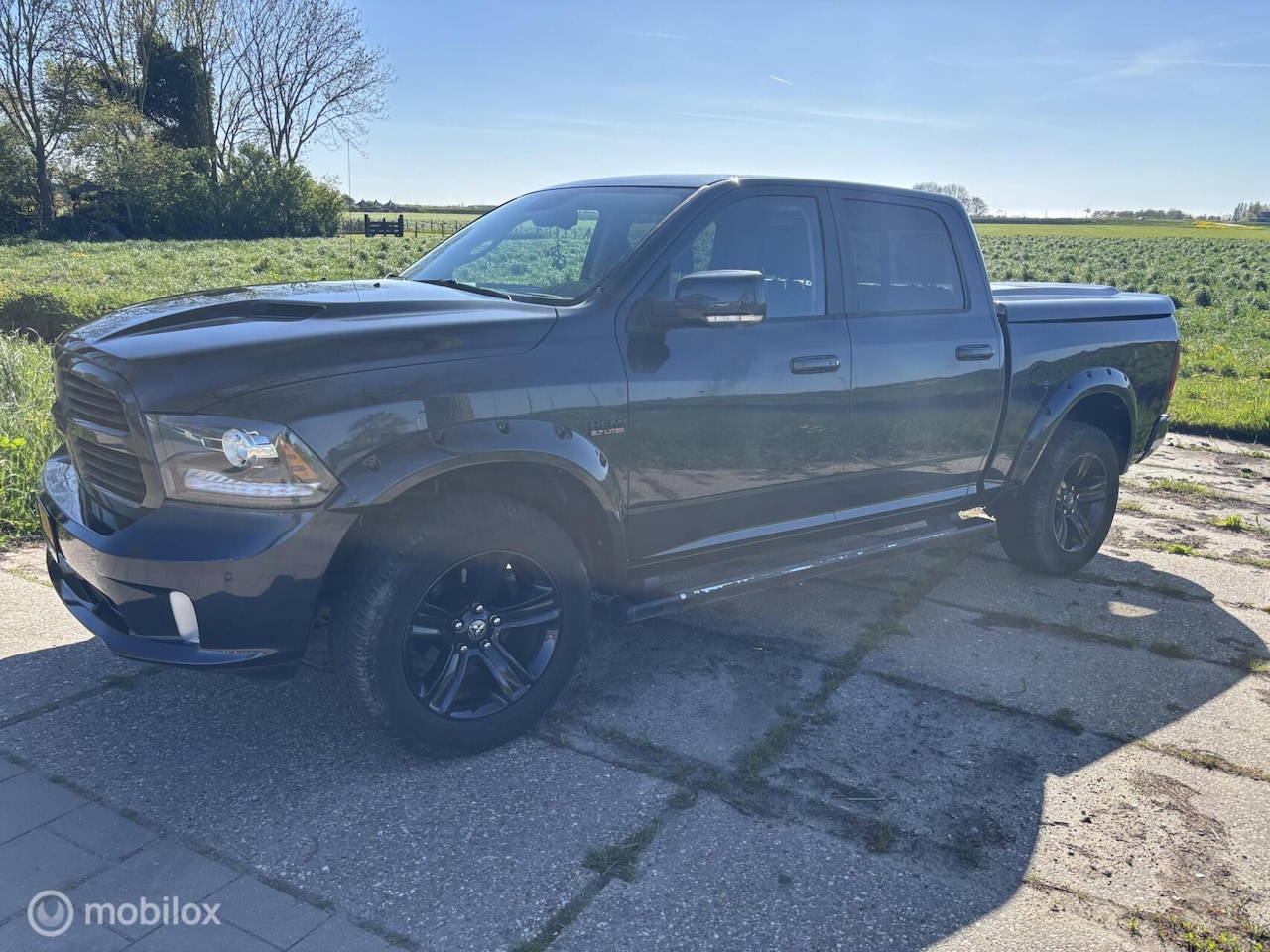 Dodge Ram 1500 - Sport Crew Cab 4x4 - AutoWereld.nl