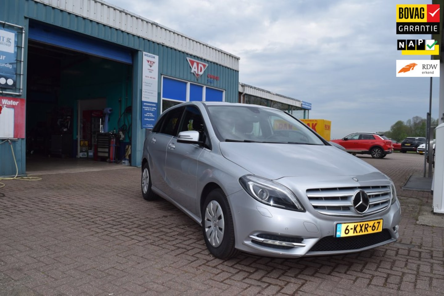 Mercedes-Benz B-klasse - 180 Ambition trekhaak/ bovag garantie - AutoWereld.nl