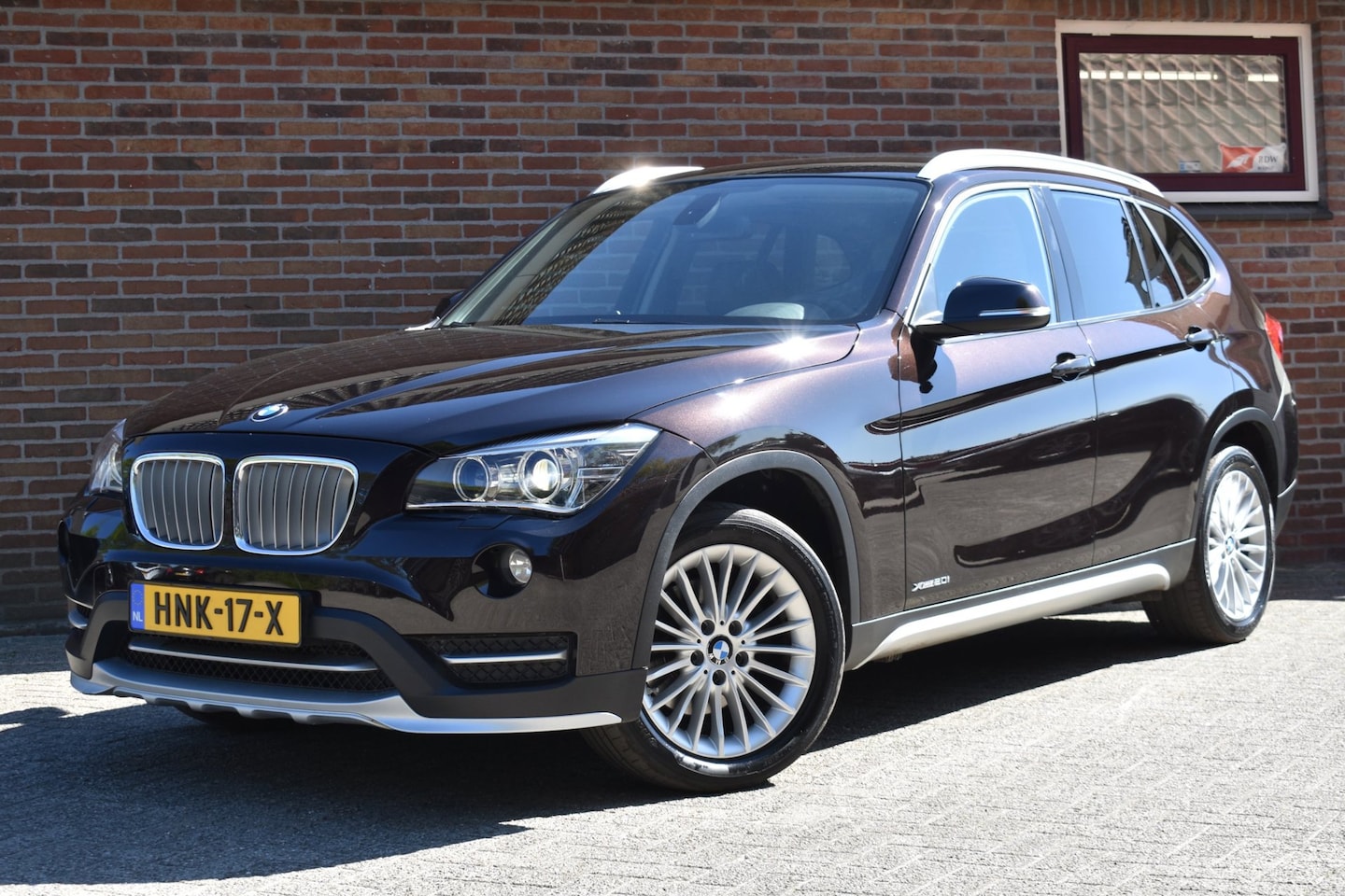 BMW X1 - XDrive20i Executive '15 Xenon Clima Cruise Inruil mogelijk - AutoWereld.nl