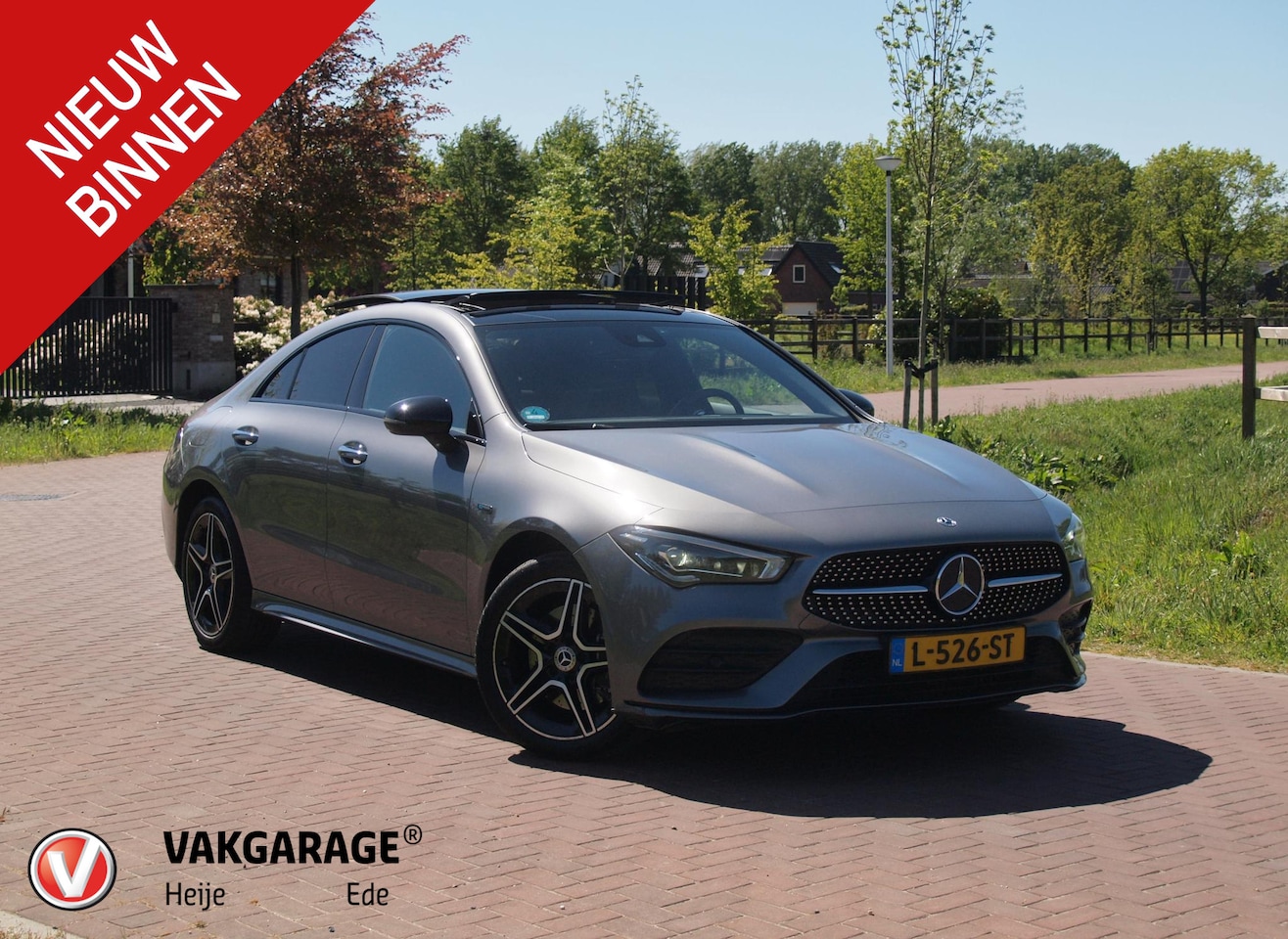 Mercedes-Benz CLA-Klasse - 250 e Business Solution AMG Limited | Panoramadak | Camera | Sfeerverlichting | Apple Carp - AutoWereld.nl