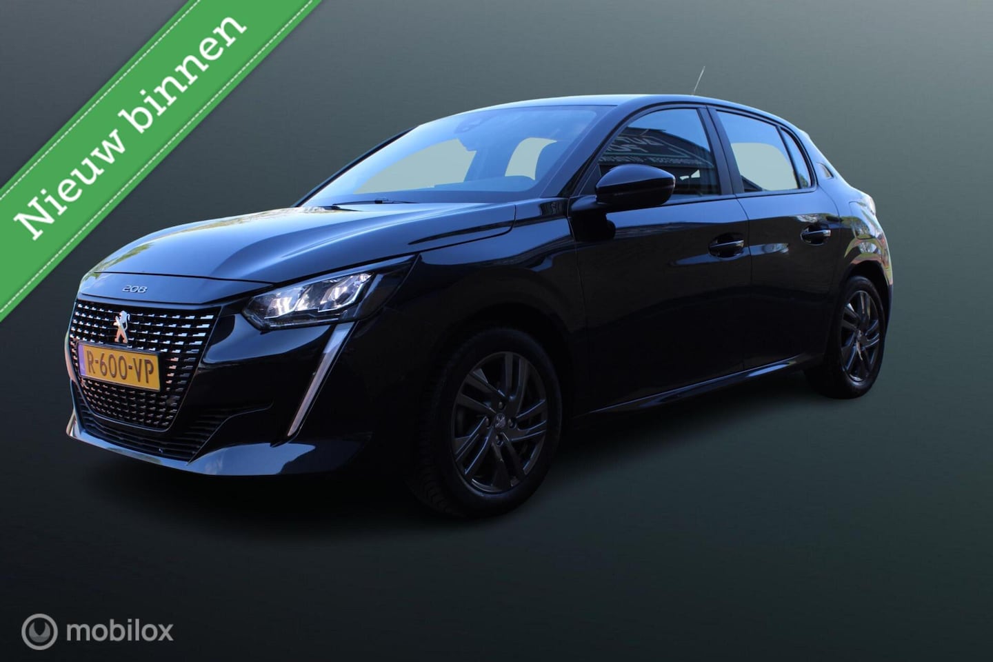 Peugeot 208 - 1.2 PureTech Active Pack 1.2 PureTech Active Pack, Pdc, App connect, Navi, Airco, 16 Inch Lmv. - AutoWereld.nl