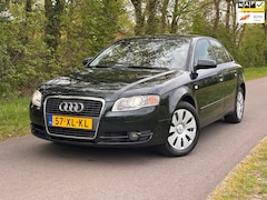 Audi A4 Limousine - 2.0 TFSI Advance | Automaat + Cruise + Navi Nu € 3.450,