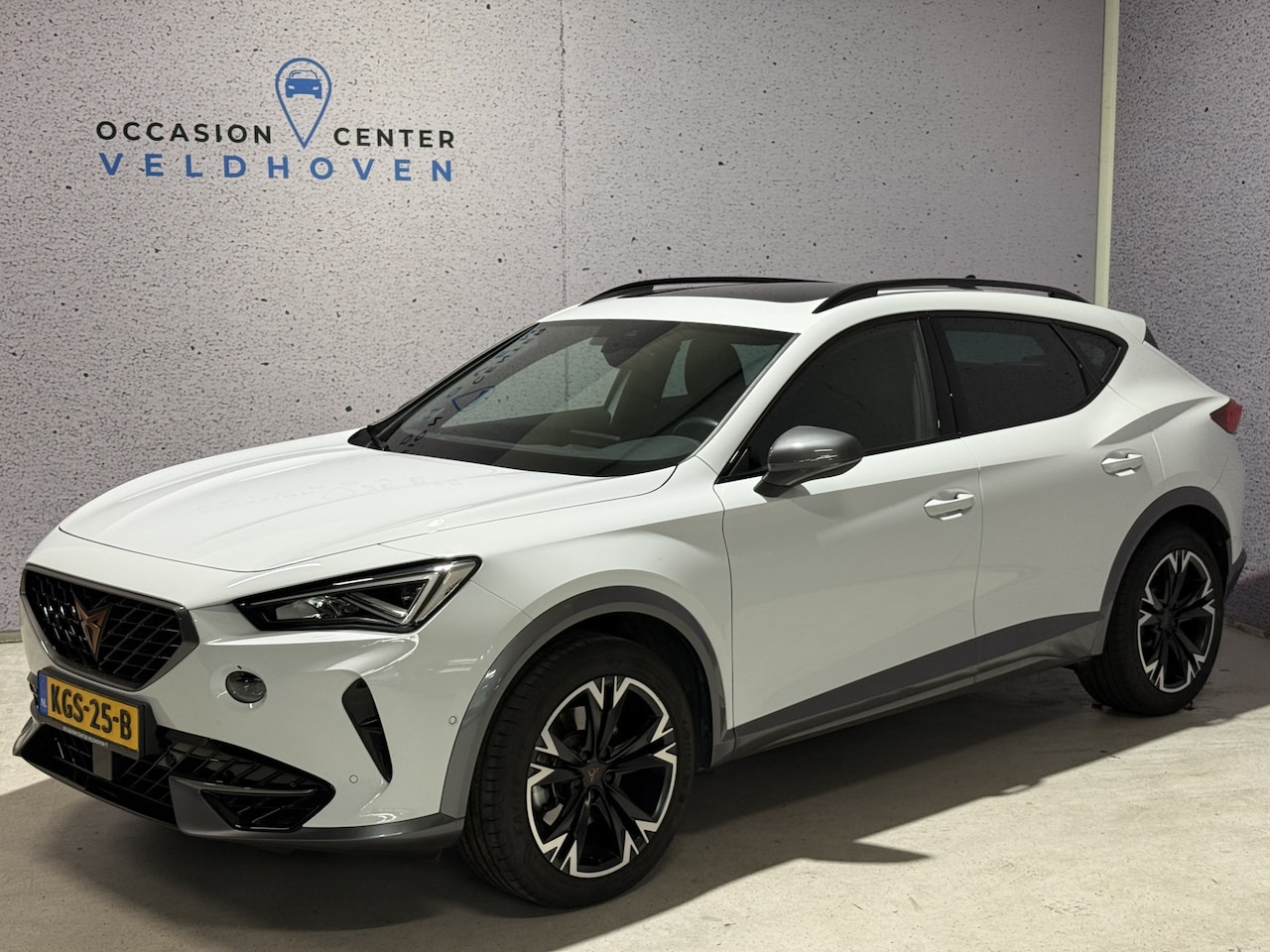CUPRA Formentor - 1.5 TSI DSG // SCHUIFDAK // KEYLESS // SFEERLICHT - AutoWereld.nl