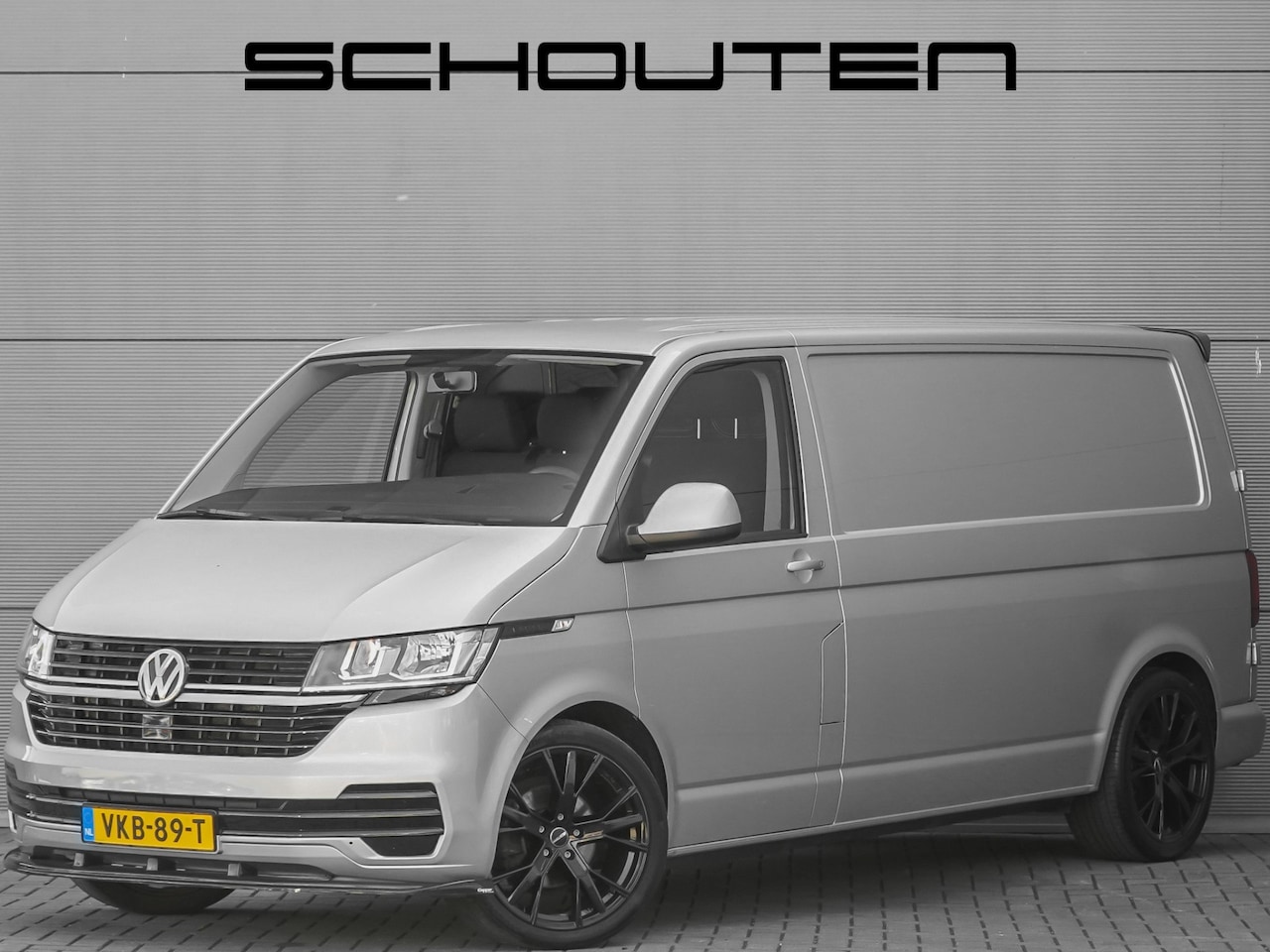 Volkswagen Transporter - 2.0 TDI L2 150PK Airco Cruise Camera 20" - AutoWereld.nl