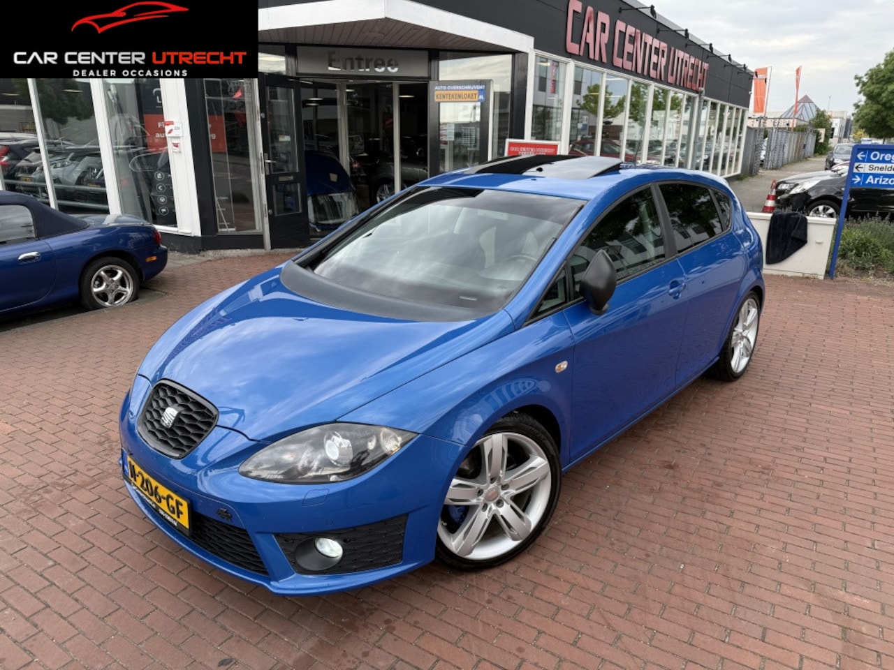 SEAT Leon - 2.0 TFSI FR airco navi elec schuifkanteldak - AutoWereld.nl