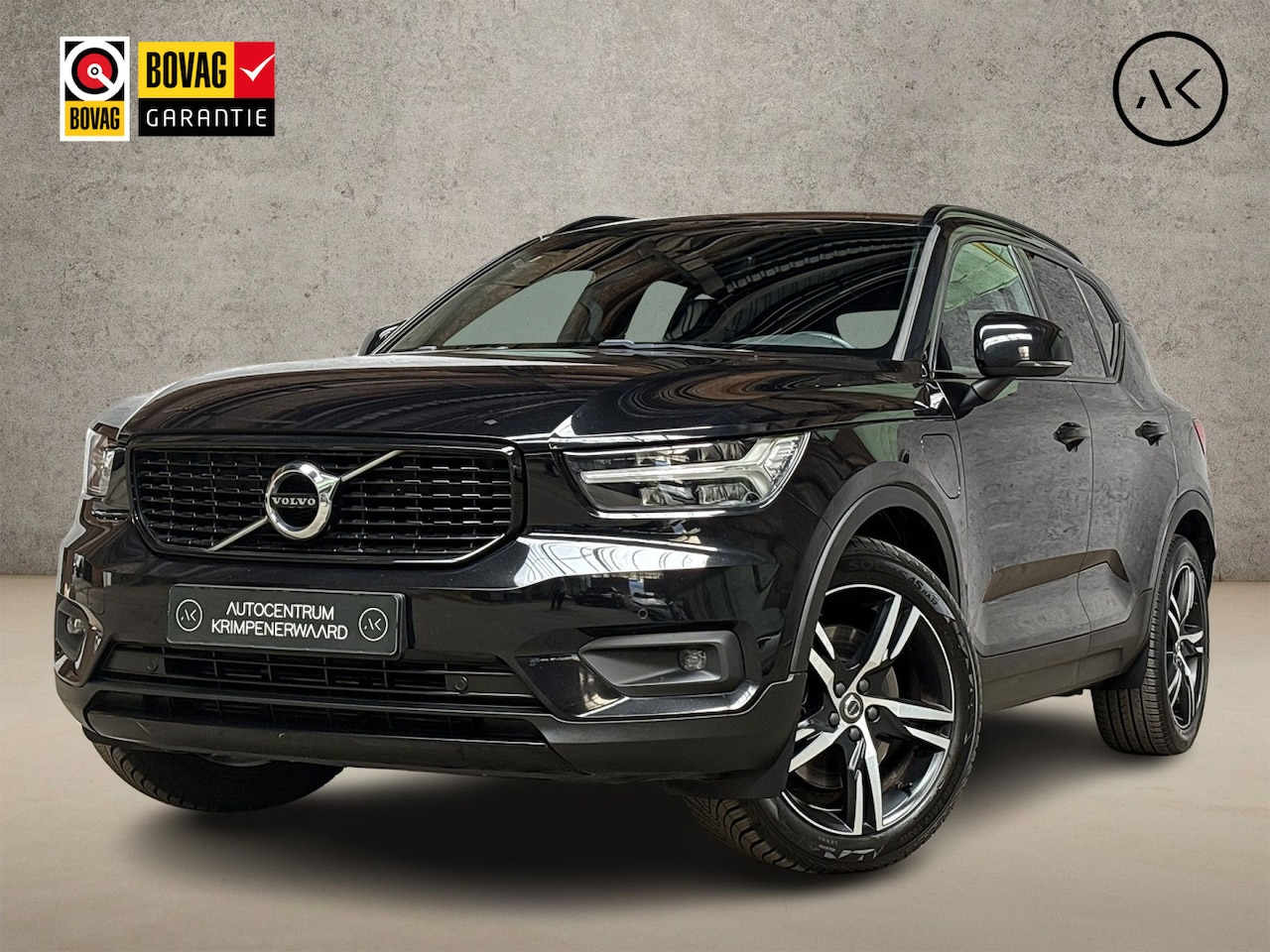 Volvo XC40 - 1.5 T4 Recharge R-Design 211Pk Automaat (APPLE CARPLAY, GROOT NAVI, LEDER/ALCANTARA, STUUR - AutoWereld.nl