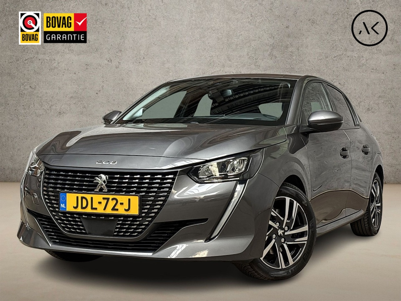 Peugeot 208 - 1.2 PureTech Allure Sport Automaat (VIRTUAL COCKPIT, APPLE CARPLAY, GROOT NAVI, 360 CAMERA - AutoWereld.nl