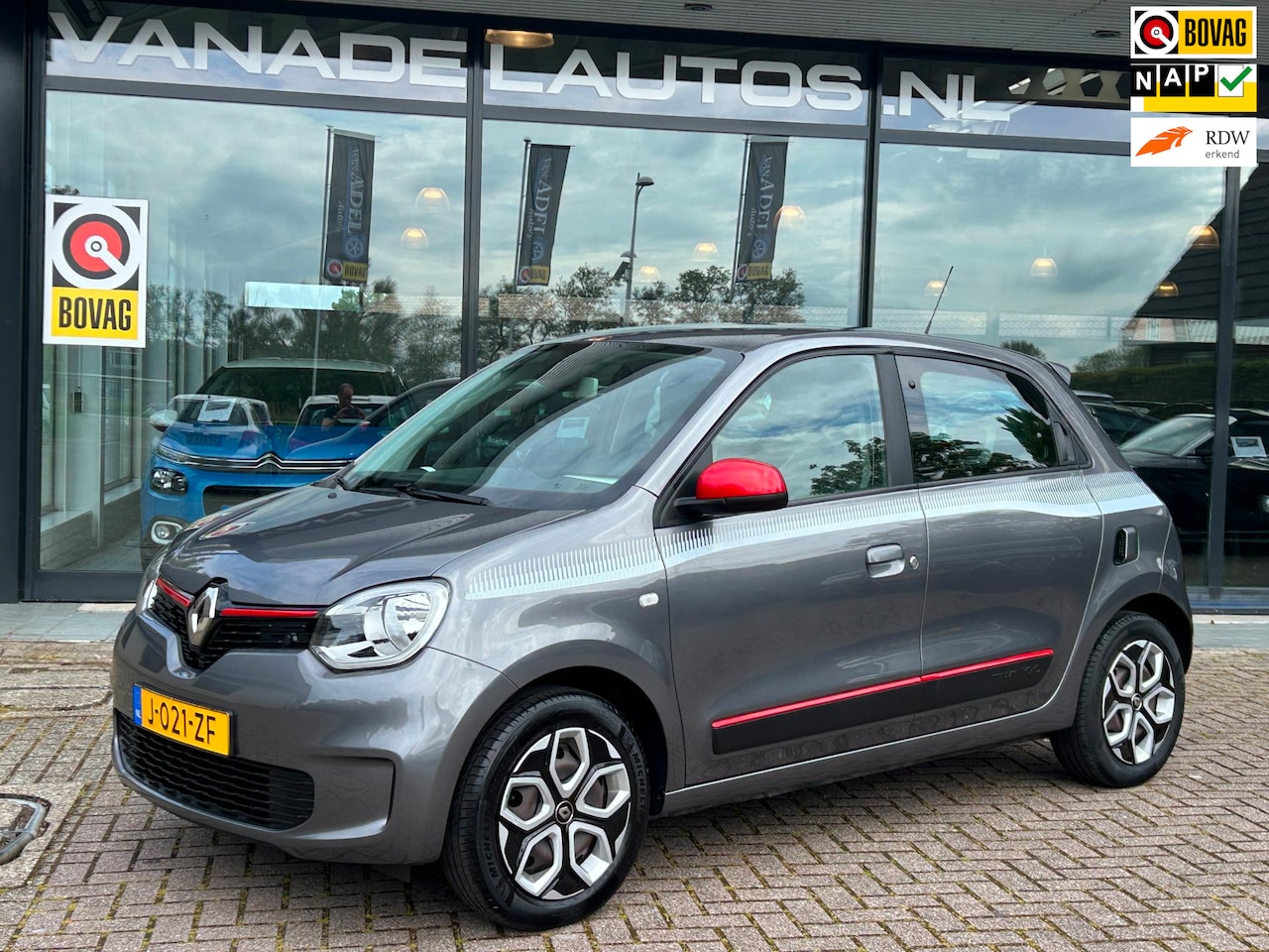 Renault Twingo - 1.0 SCe Collection 70d-KM! Airco Cruise NL-Auto NAP Dealeronderhouden! - AutoWereld.nl
