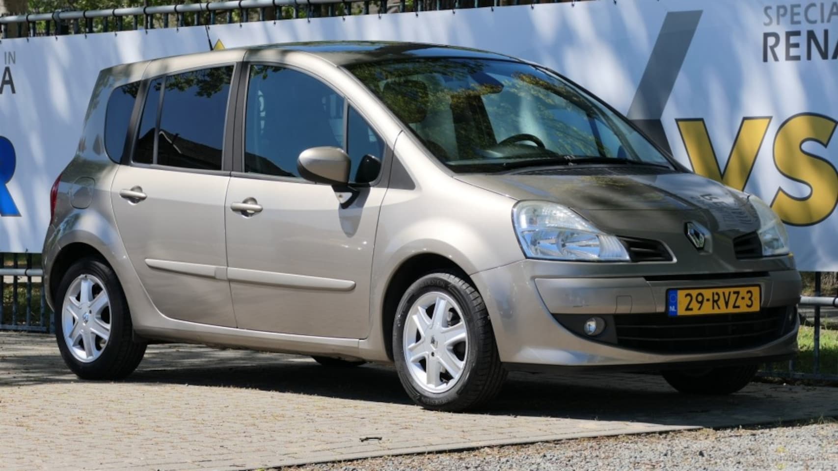 Renault Grand Modus - 1.6 16v Automaat Exception - AutoWereld.nl