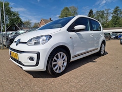 Volkswagen Up! - 1.0 high up AIRCO / STOELVERWARMING