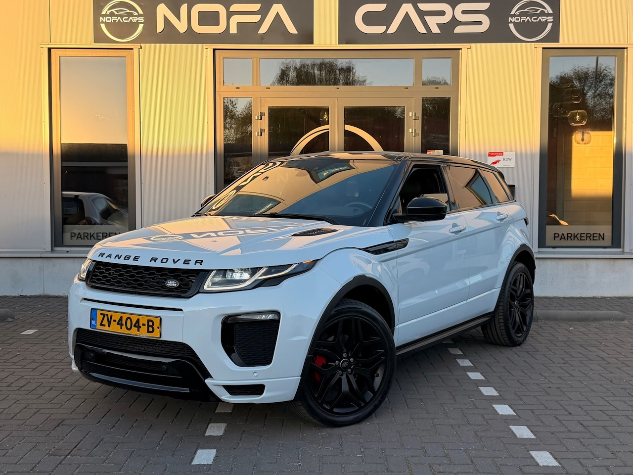 Land Rover Range Rover Evoque - 2.0 Si4 Autobiography 2.0 Si4 Autobiography - AutoWereld.nl