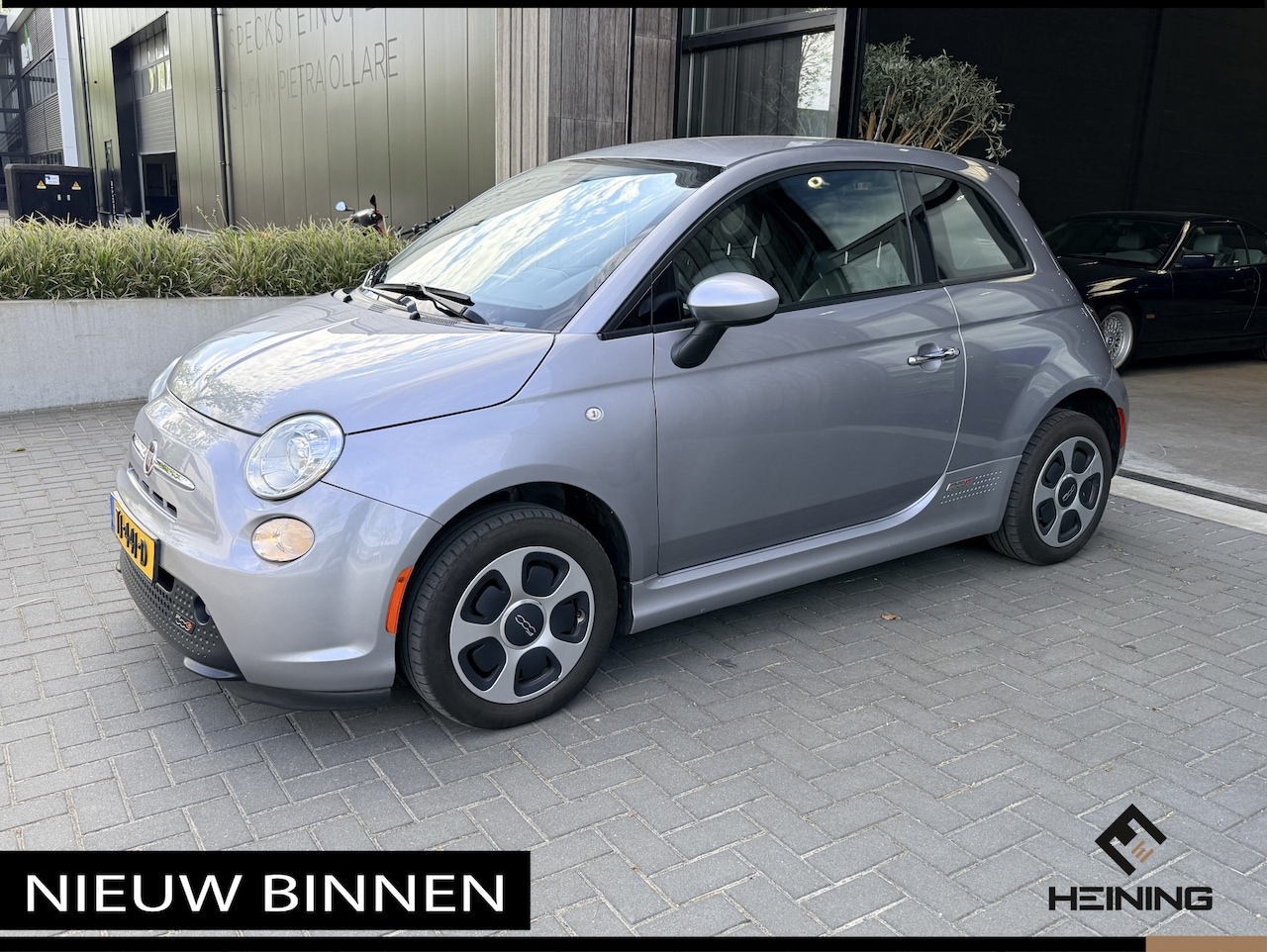 Fiat 500e - 24kwh Automaat. stoelverwarming. Climate-control 50000 km !! - AutoWereld.nl
