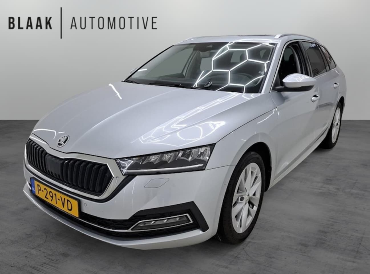 Skoda Octavia Combi - 1.0 TSI Business Edition Plus | pano | head-up - AutoWereld.nl