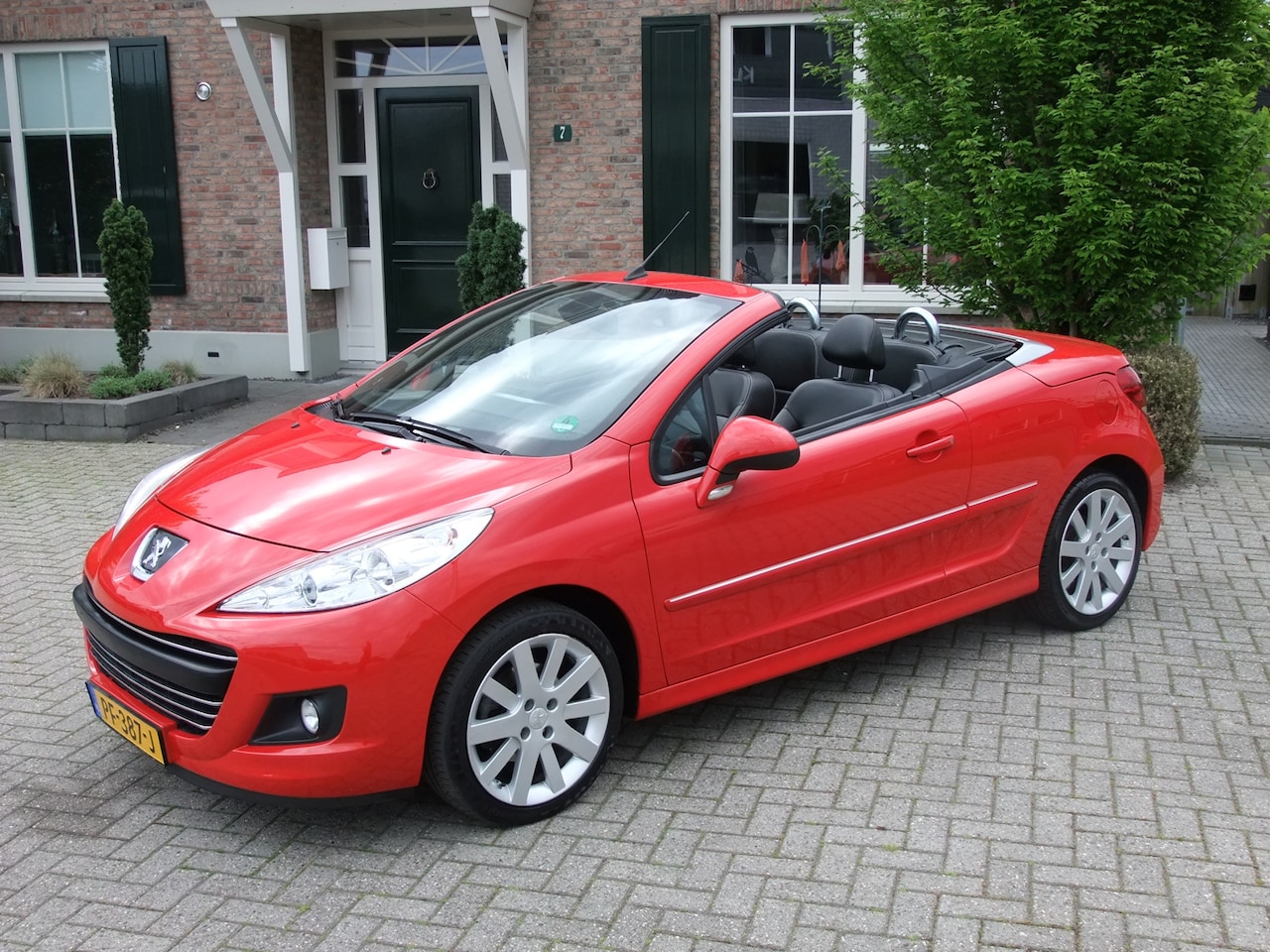 Peugeot 207 CC - 1.6 VTi Griffe 1.6 VTi Griffe , Leder , Navi , Ecc , Bluetooth, Cruise ,Trekhaak enz. - AutoWereld.nl