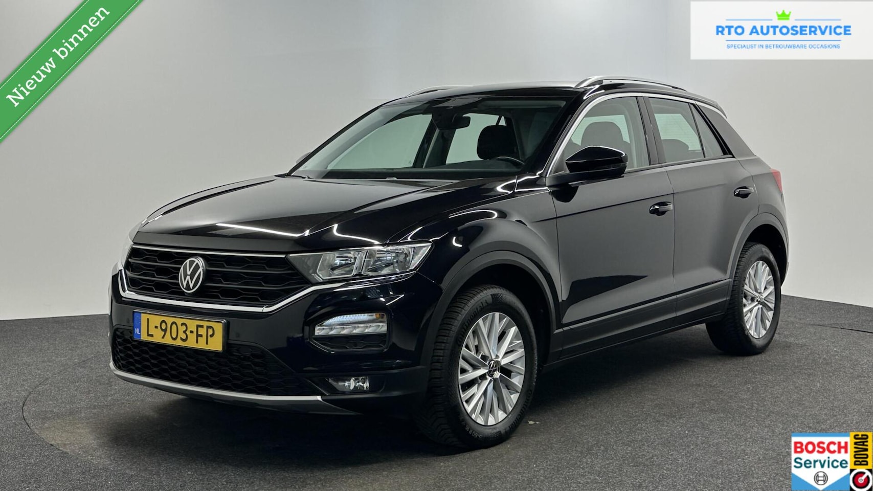 Volkswagen T-Roc - 1.0 TSI Style Business TREKHAAK CARPLAY NAVI ADAPTIEF CRUISE. - AutoWereld.nl