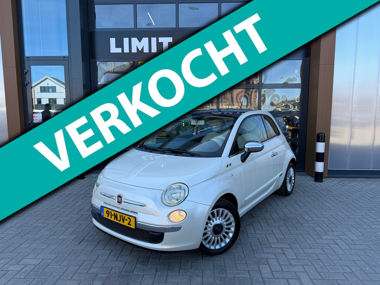 Fiat 500 - 1.2 Lounge Aut/Airco/Pano/Parelmoer/El.ramen/Lmv/Nap/Apk - AutoWereld.nl
