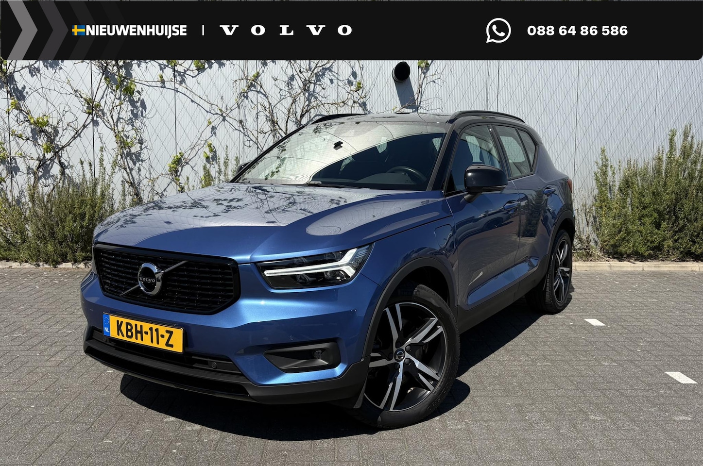Volvo XC40 - 1.5 T4 Recharge R-Design Expression | Plug-in Hybrid (PHEV) | Achteruitrijcamera | Parkeer - AutoWereld.nl