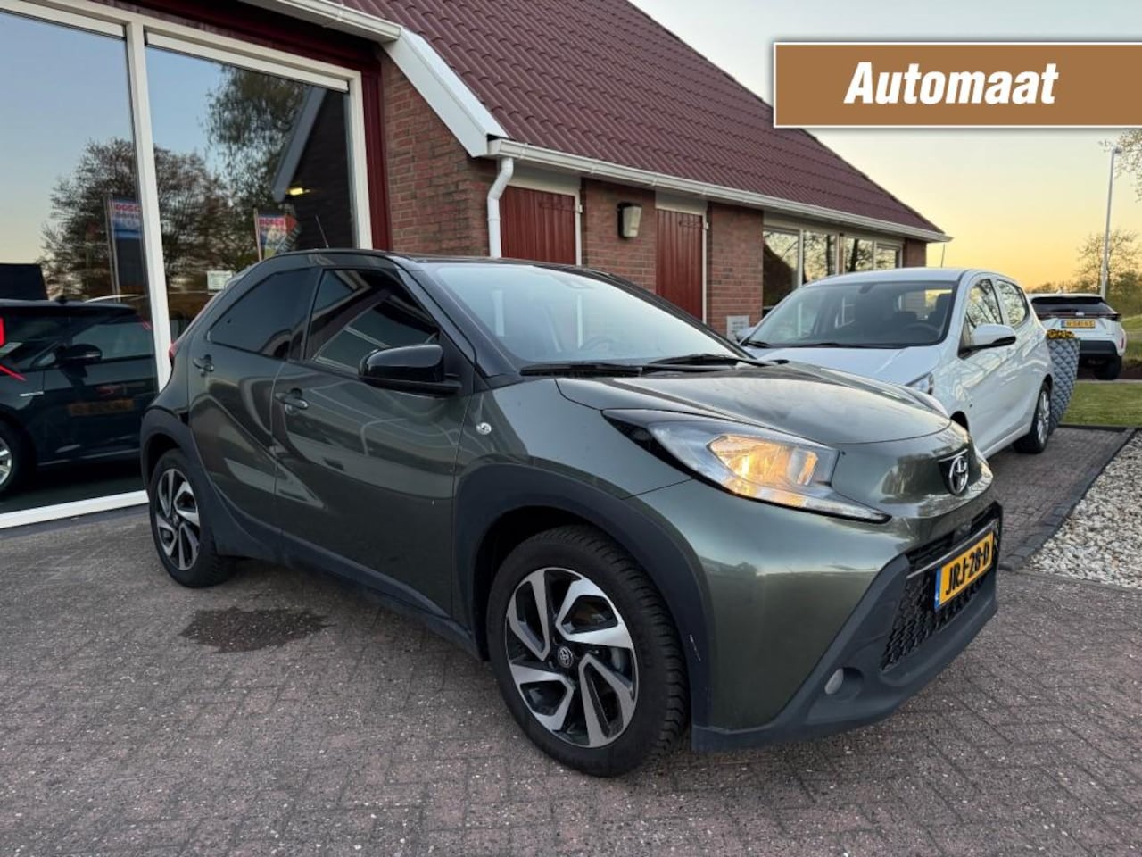 Toyota Aygo X - 1.0 VVT-I S-CVT PULS 5-DRS AUTOMAAT! Camera - AutoWereld.nl