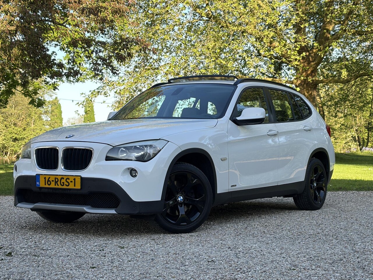 BMW X1 - 1.8i Automaat, Cruise, Pano, PDC, Navi, Trekhaak - AutoWereld.nl
