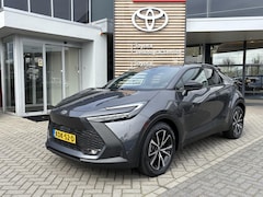 Toyota C-HR - 1.8 HYBRID 140 FIRST-EDITION STOEL/STUURVERW PARK-SENSOREN ELEK-ACHTERKLEP BLIND-SPOT AD-C